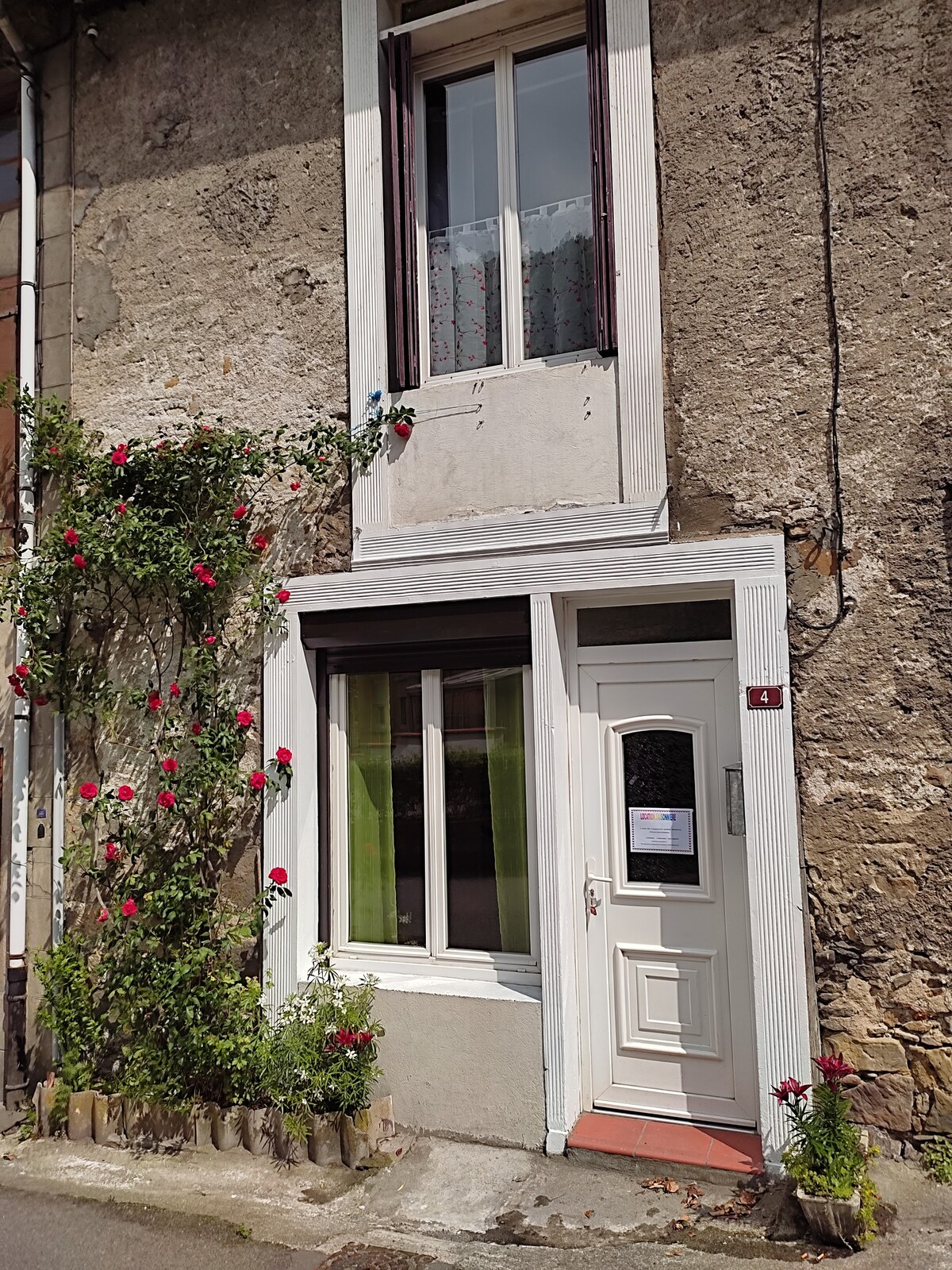 Petite maison mitoyenne aux Portes de la montagne