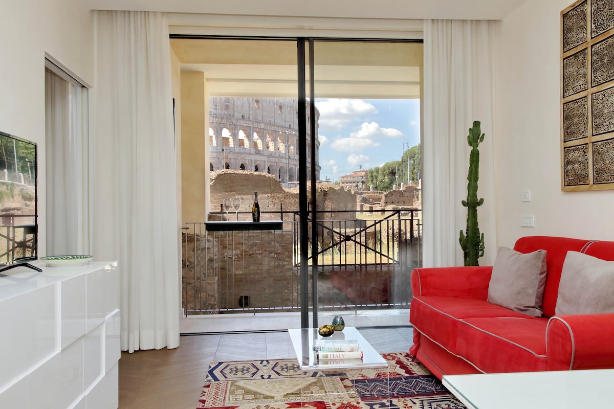 Luxury Domus Colosseum View Apartment 1
