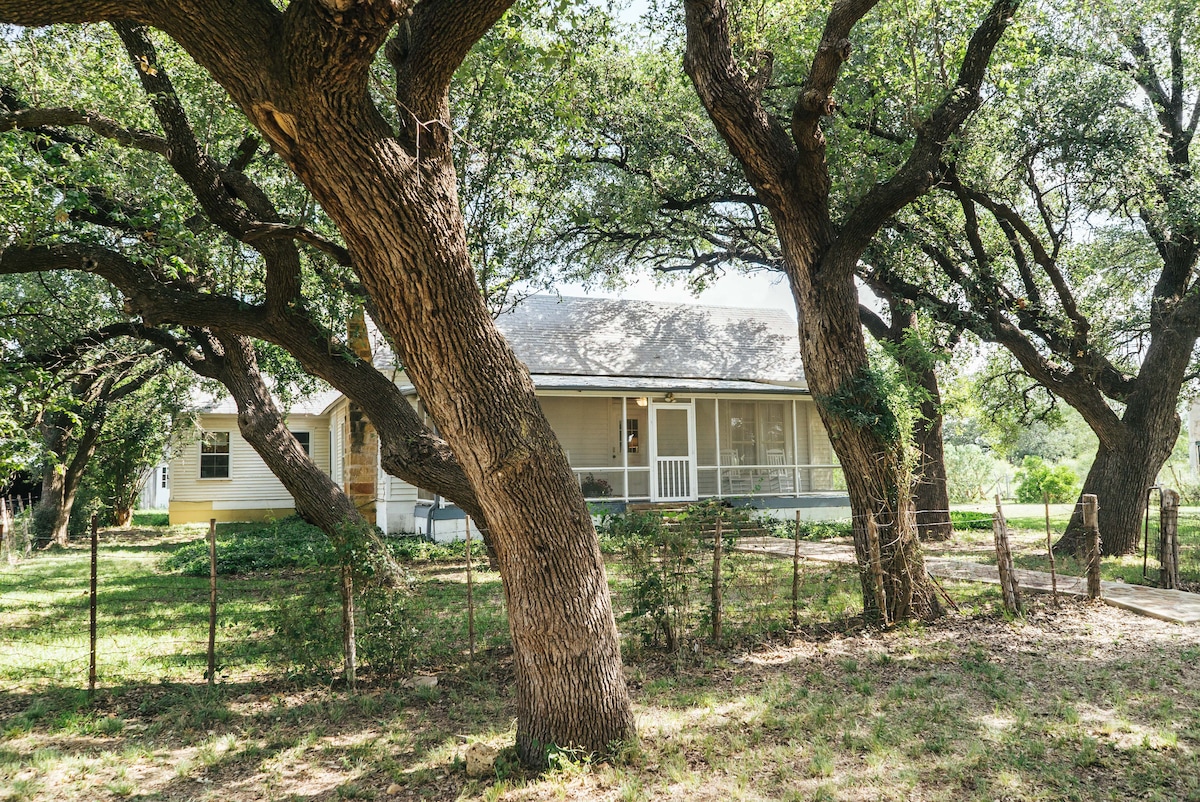 Leaning Oaks Ranch