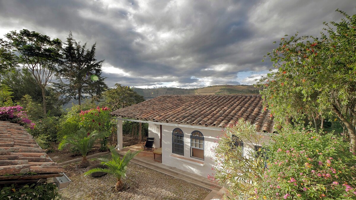 位于卡瓦斯基（ Cahuasqui ）的带露台的美丽Adobe别墅