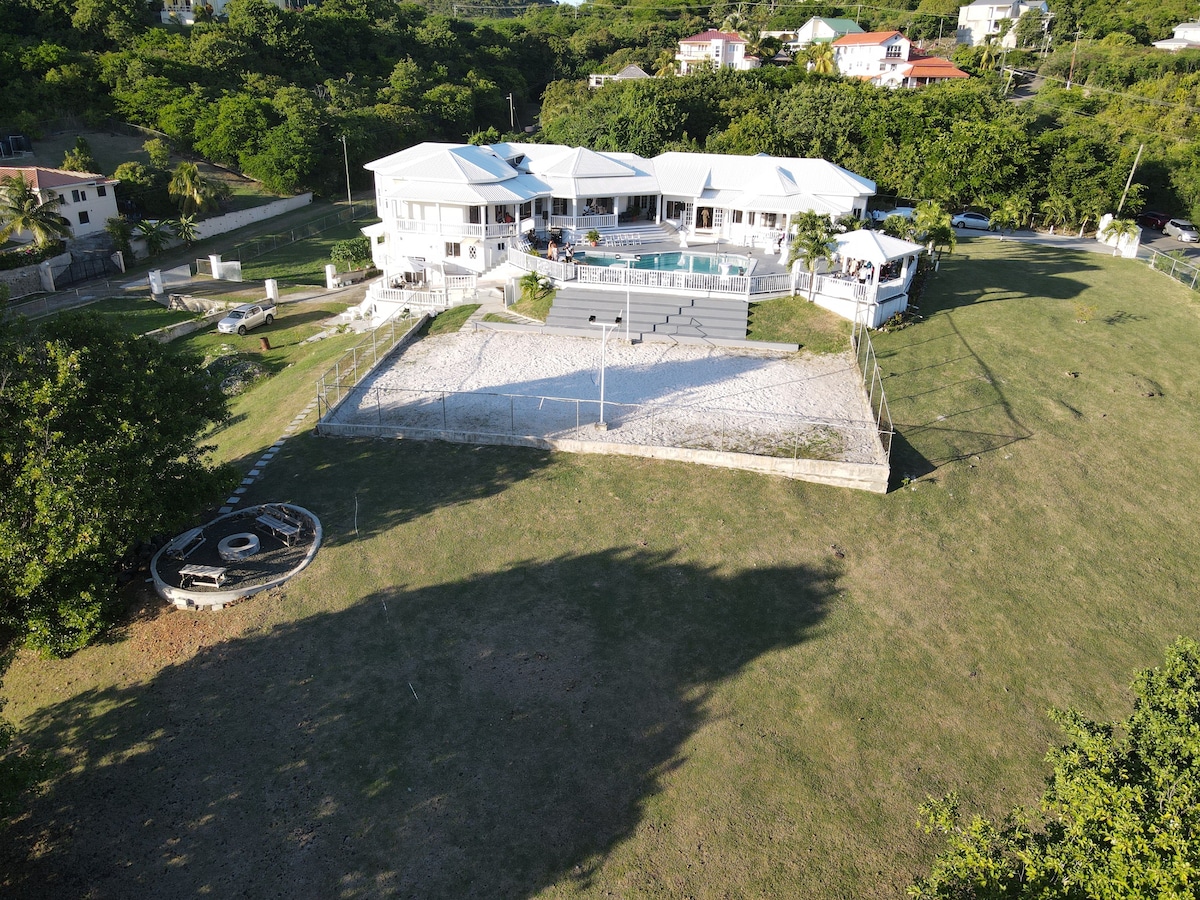 PÀRIS Villas Cap Estate