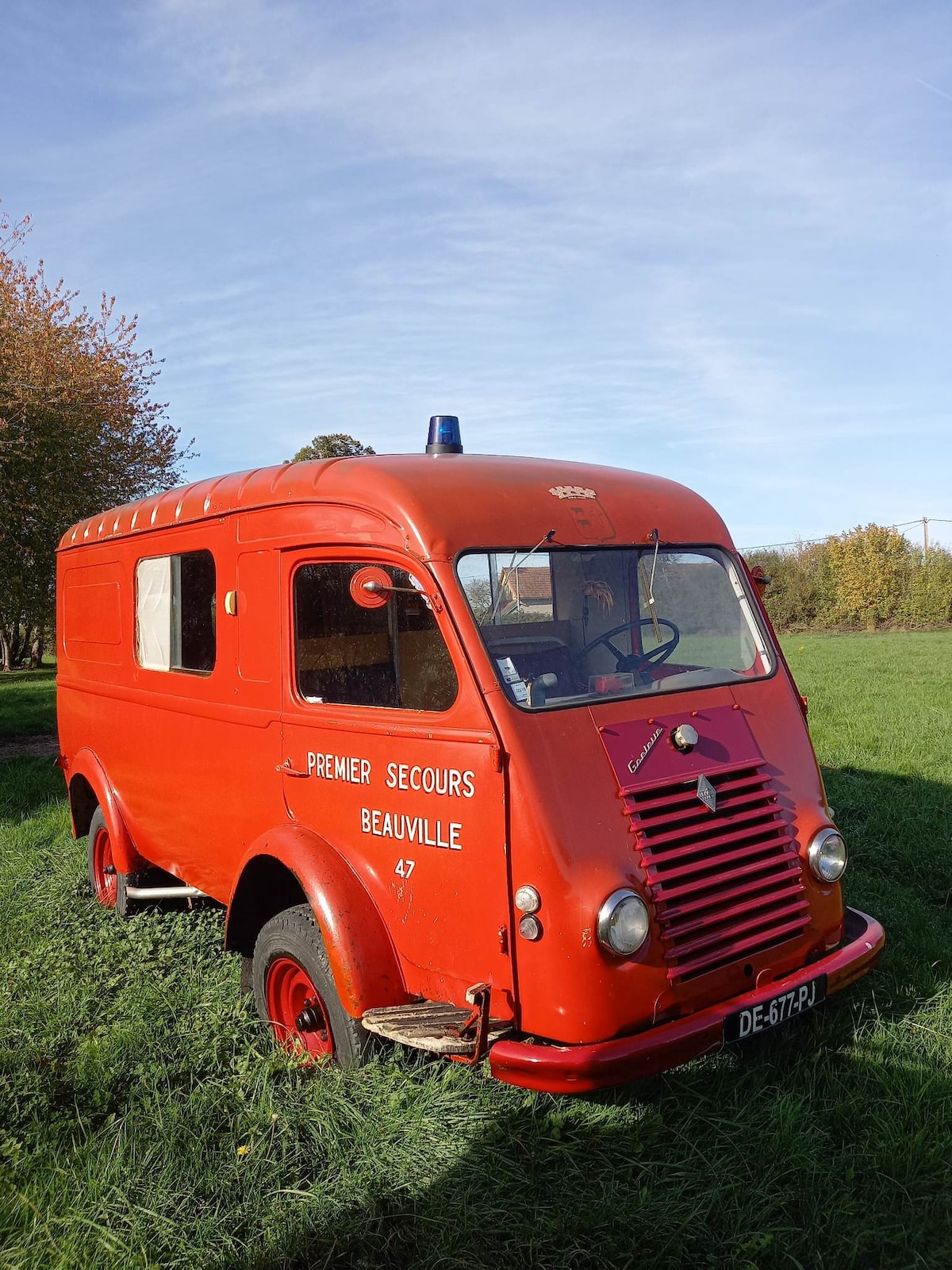 Bus magique et tente glamping "La Fraventure"