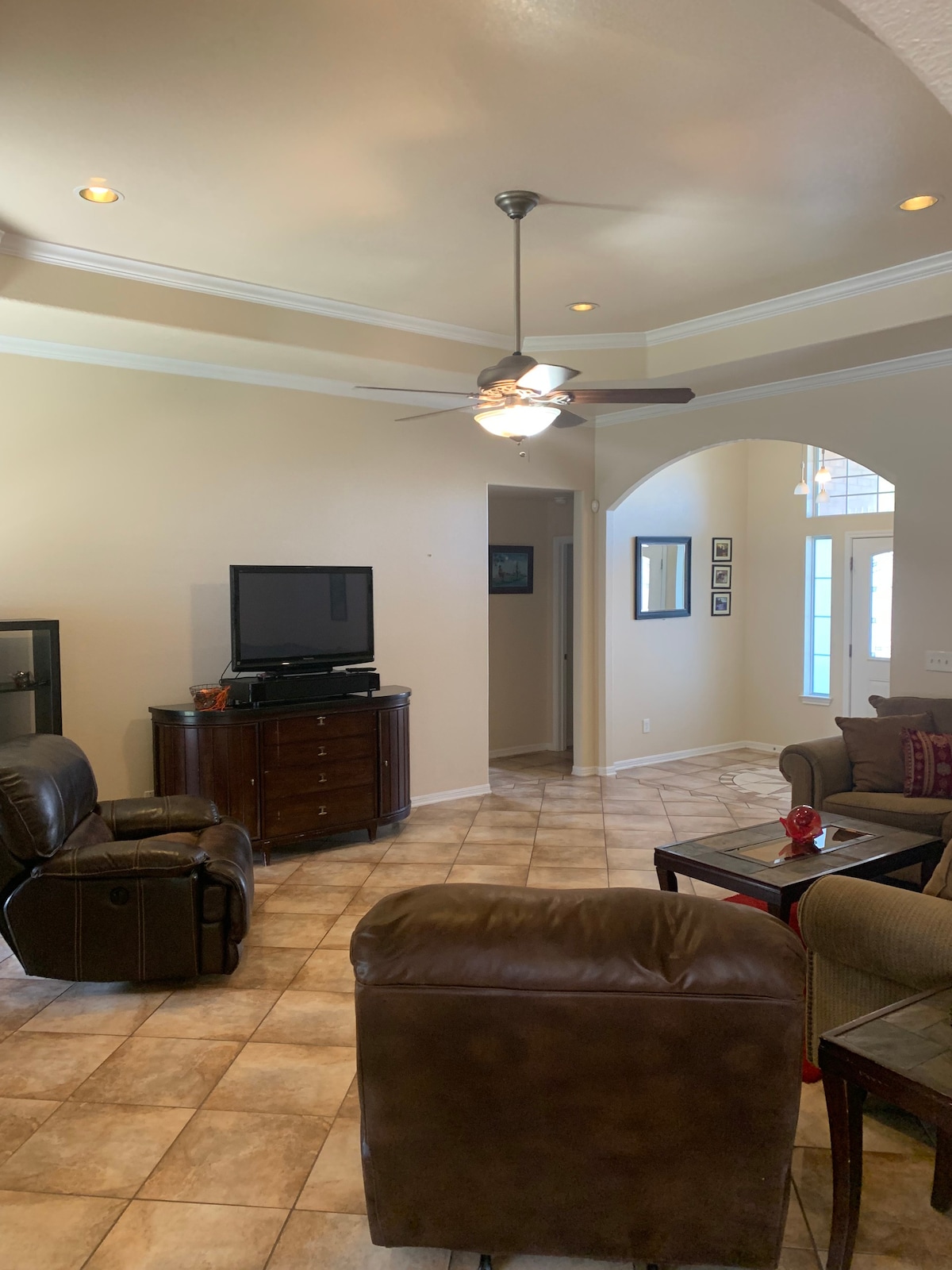 ⍟ Roomy 4-Bedroom home, fire place, near Fort Hood
