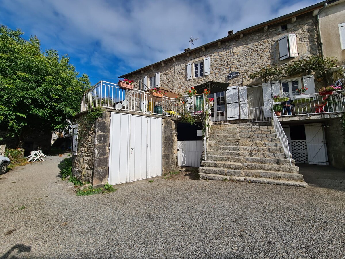 Maison authentique du Haut Languedoc à Condax