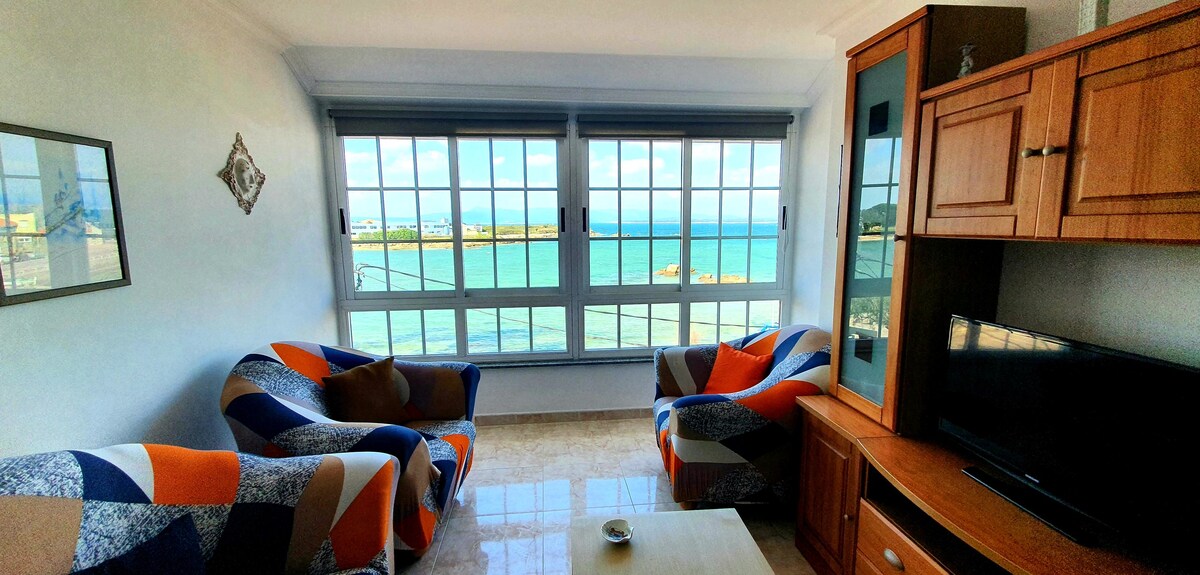 Apartamento familiar con vistas al mar
