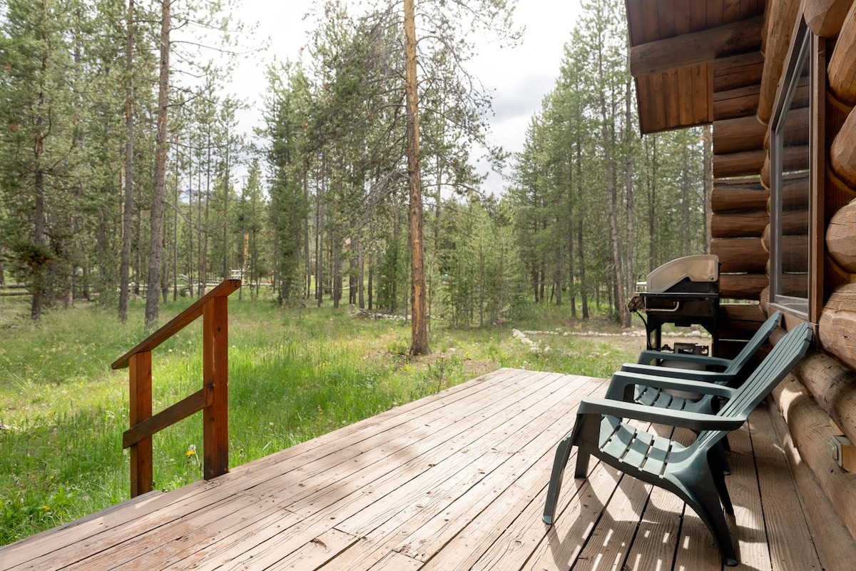 Iron Creek Log Home - Perfect Cabin In The Woods