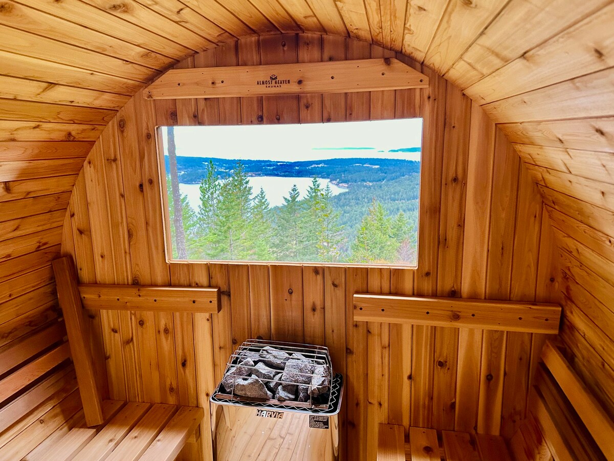 Epic water views, sauna, EV charger at Vista House