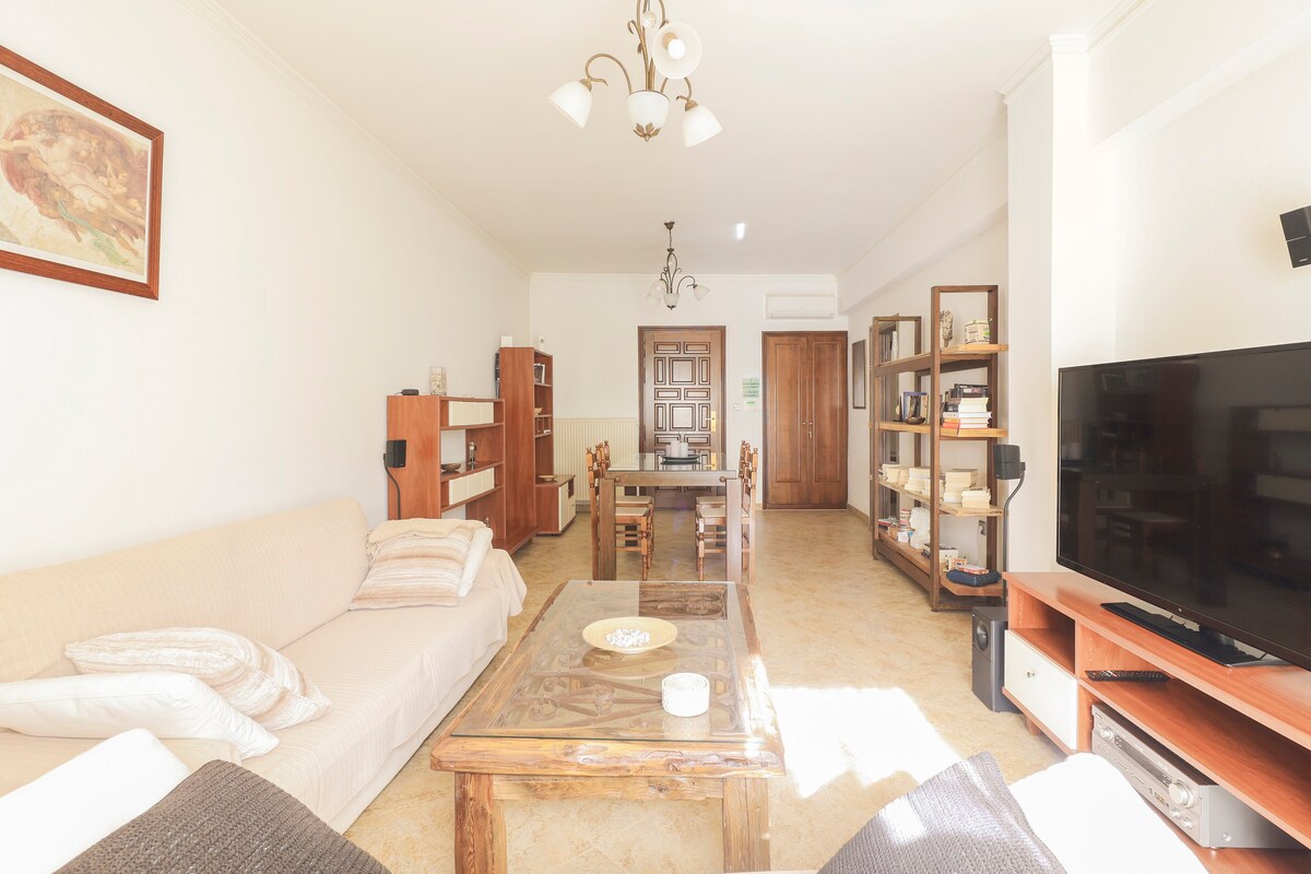 Agios Dimitrios的舒适城市公寓