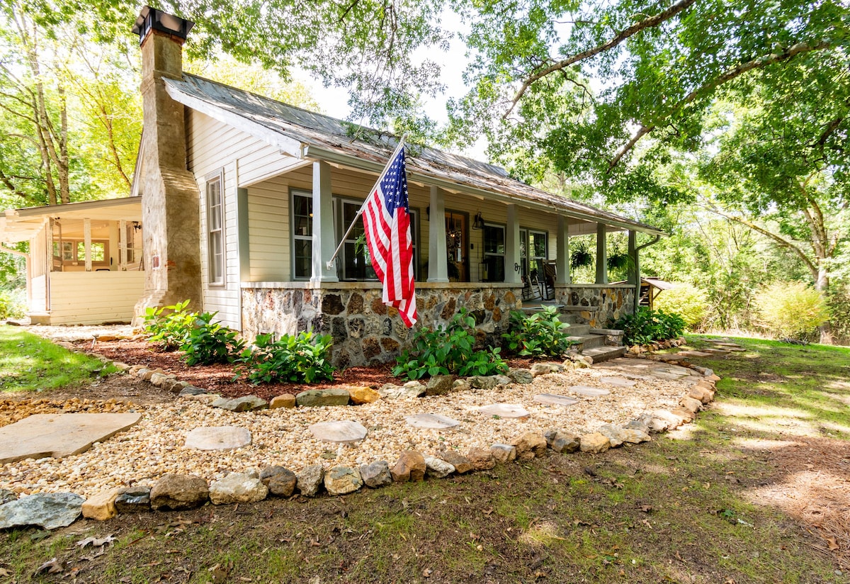 The Cottage at Jula Fields *Pet Friendly*