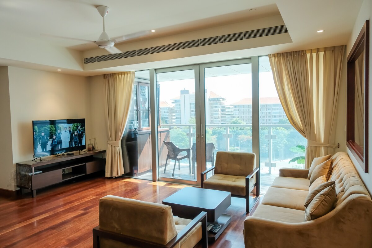 Luxury Water front Apartment in Heart of Colombo