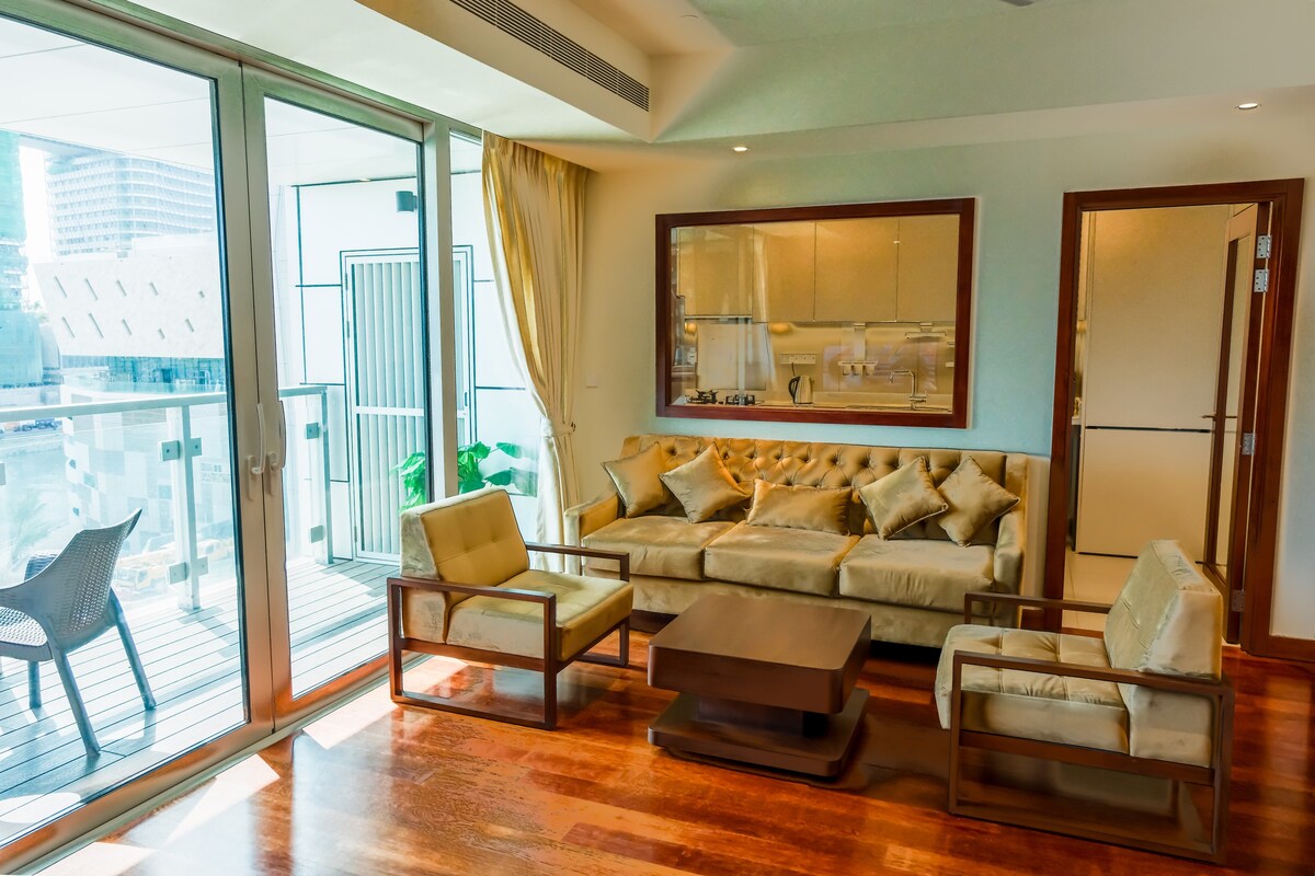 Luxury Water front Apartment in Heart of Colombo