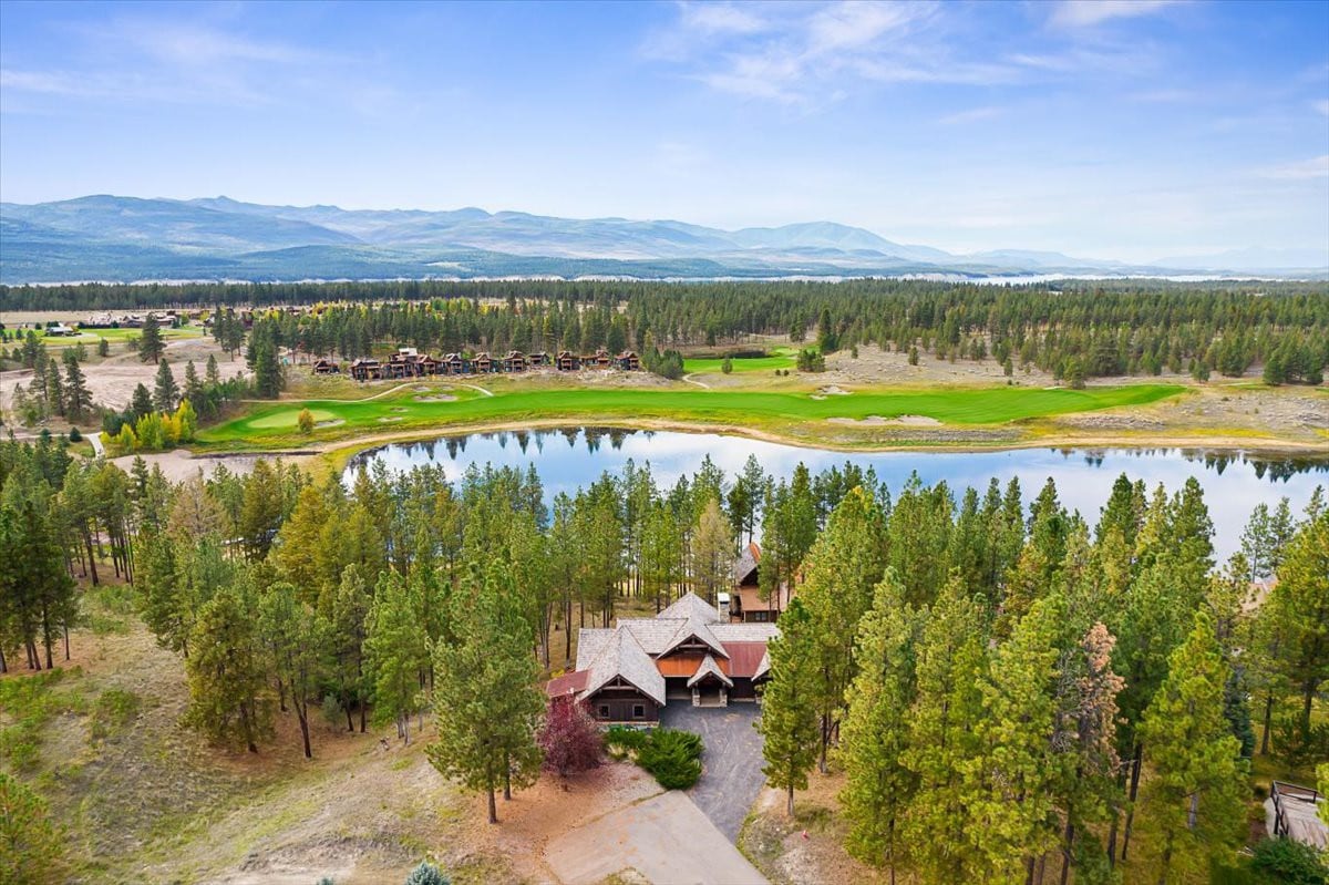 Wilderness Club Chalet Golf Retreat