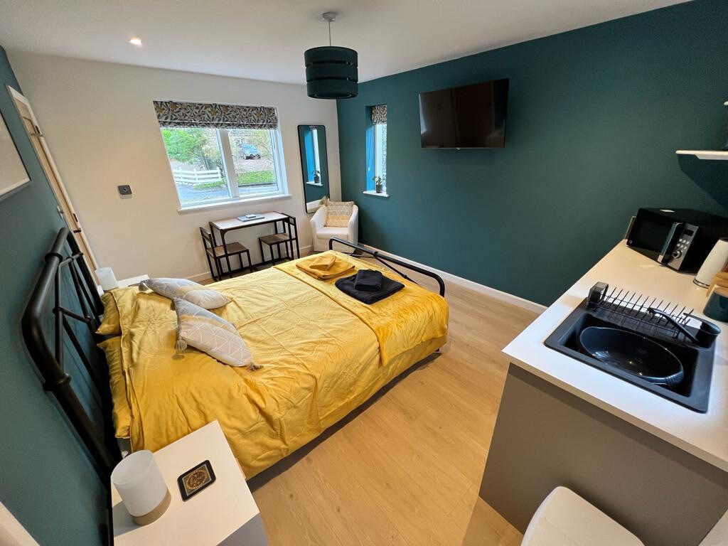 Modern double room with en-suite in North Norfolk.