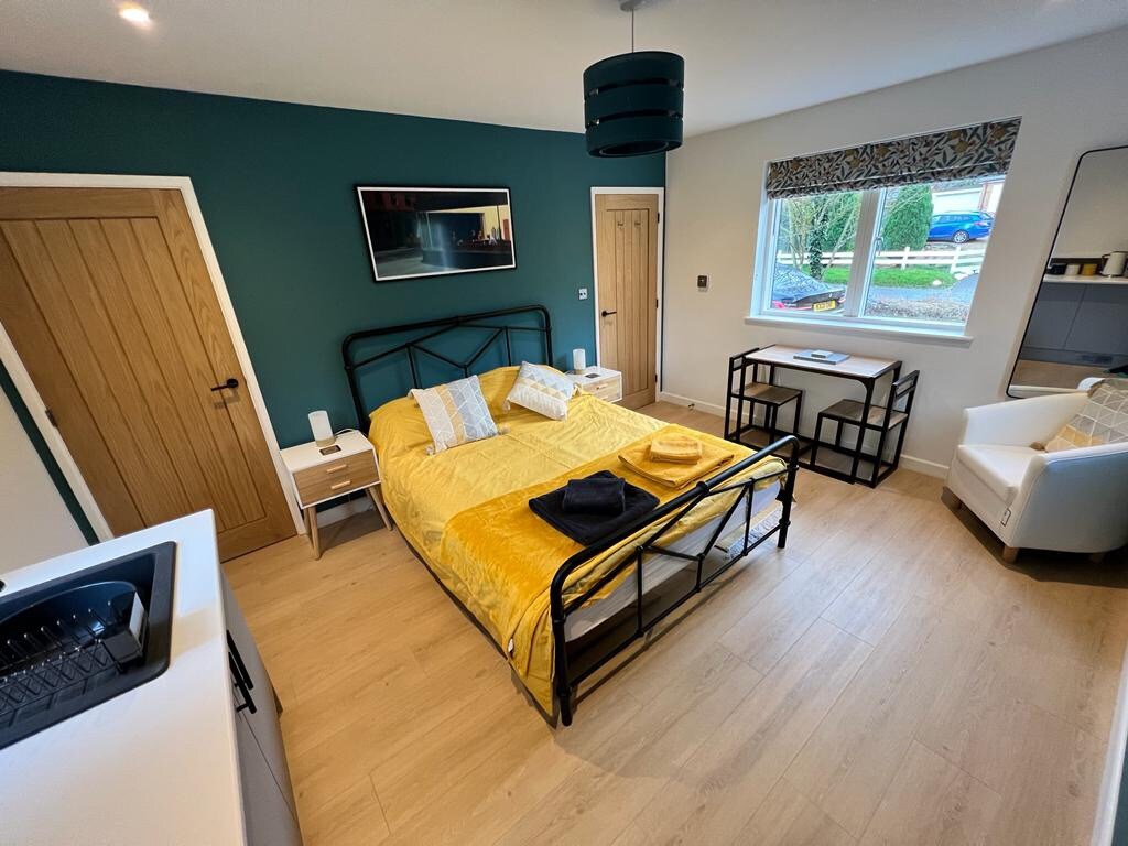 Modern double room with en-suite in North Norfolk.