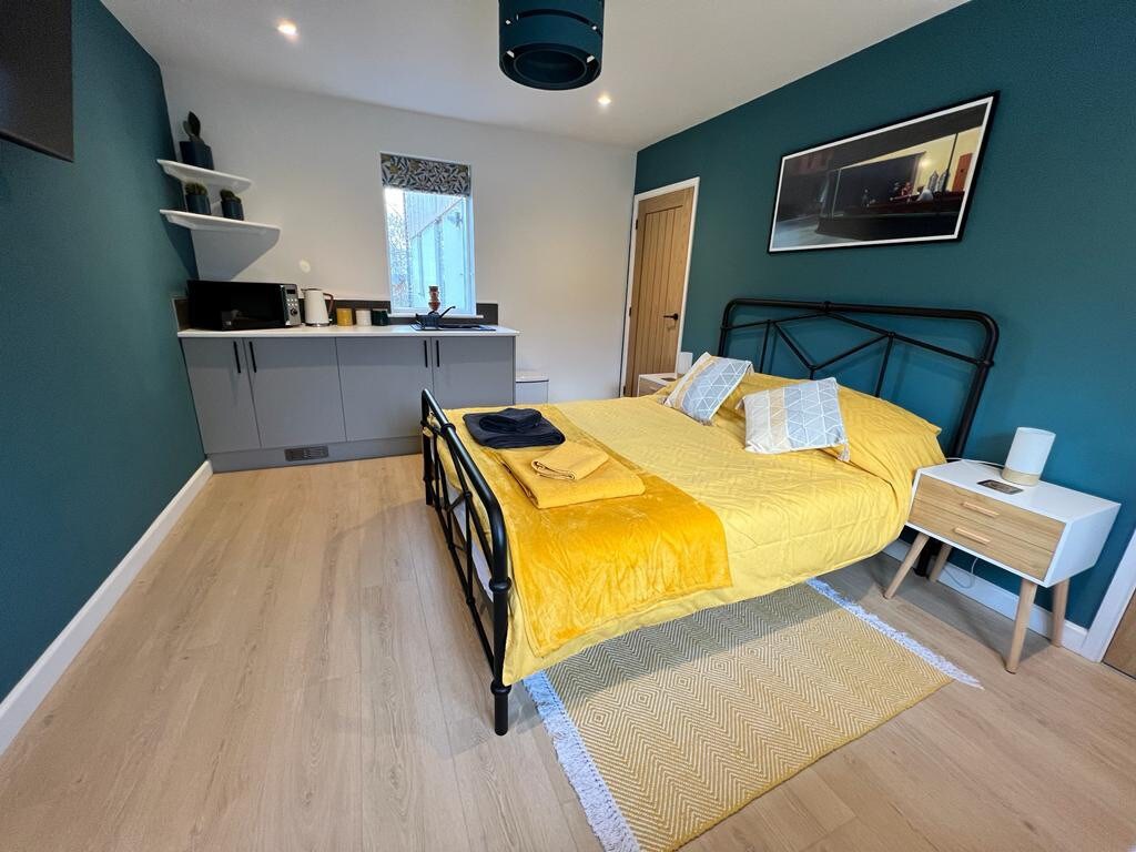 Modern double room with en-suite in North Norfolk.