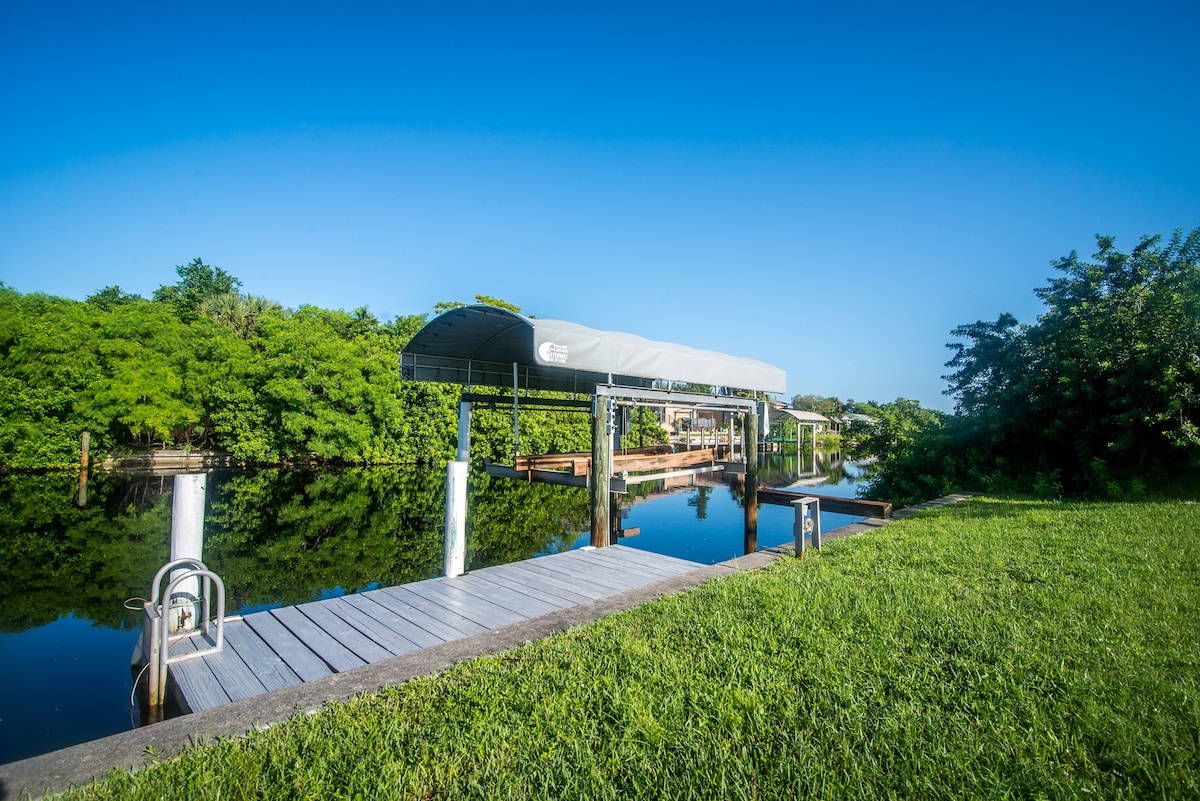 The Blue Lagoon - Punta Gorda Home on the Water