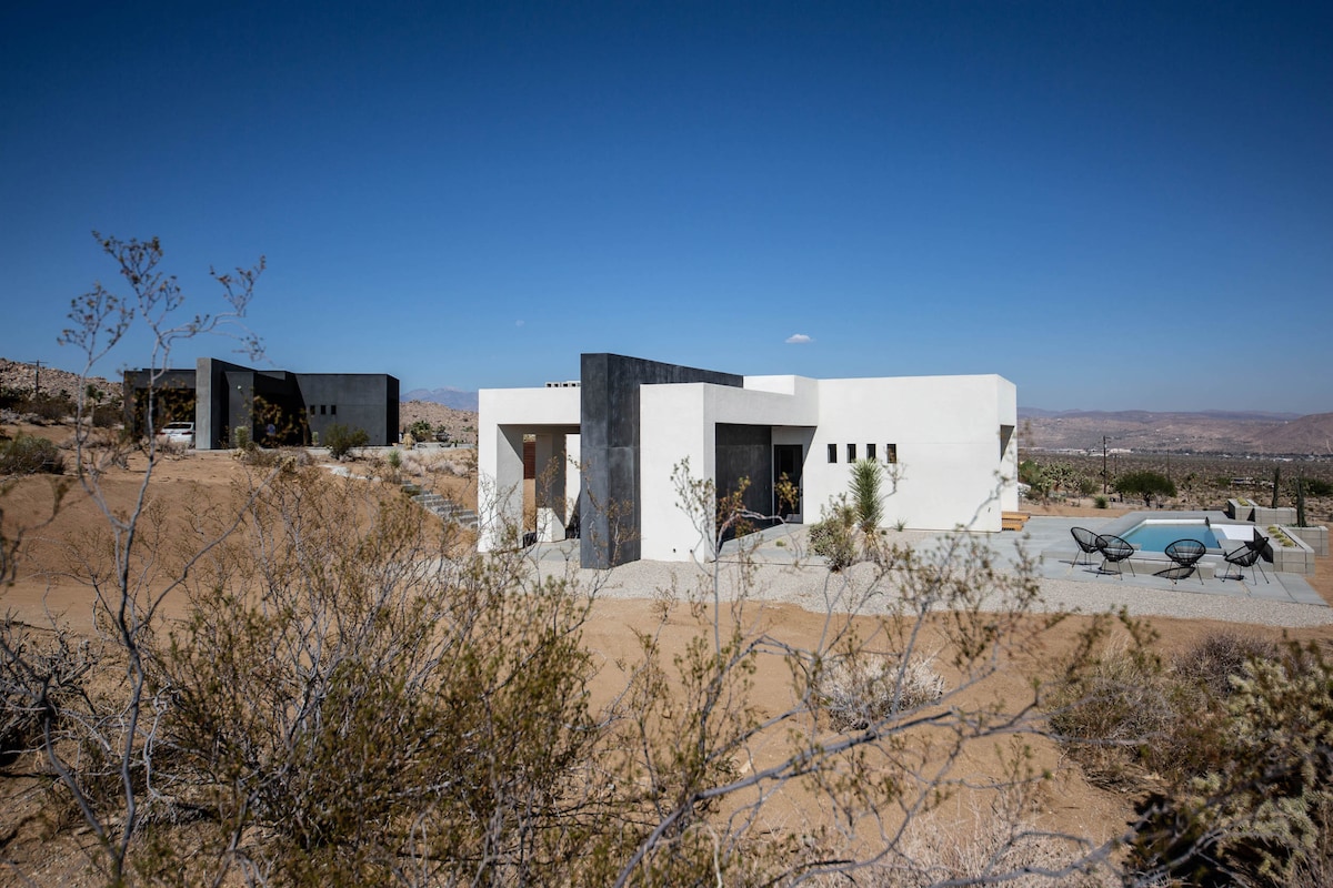 White Casita, Twins Resort of Joshua Tree