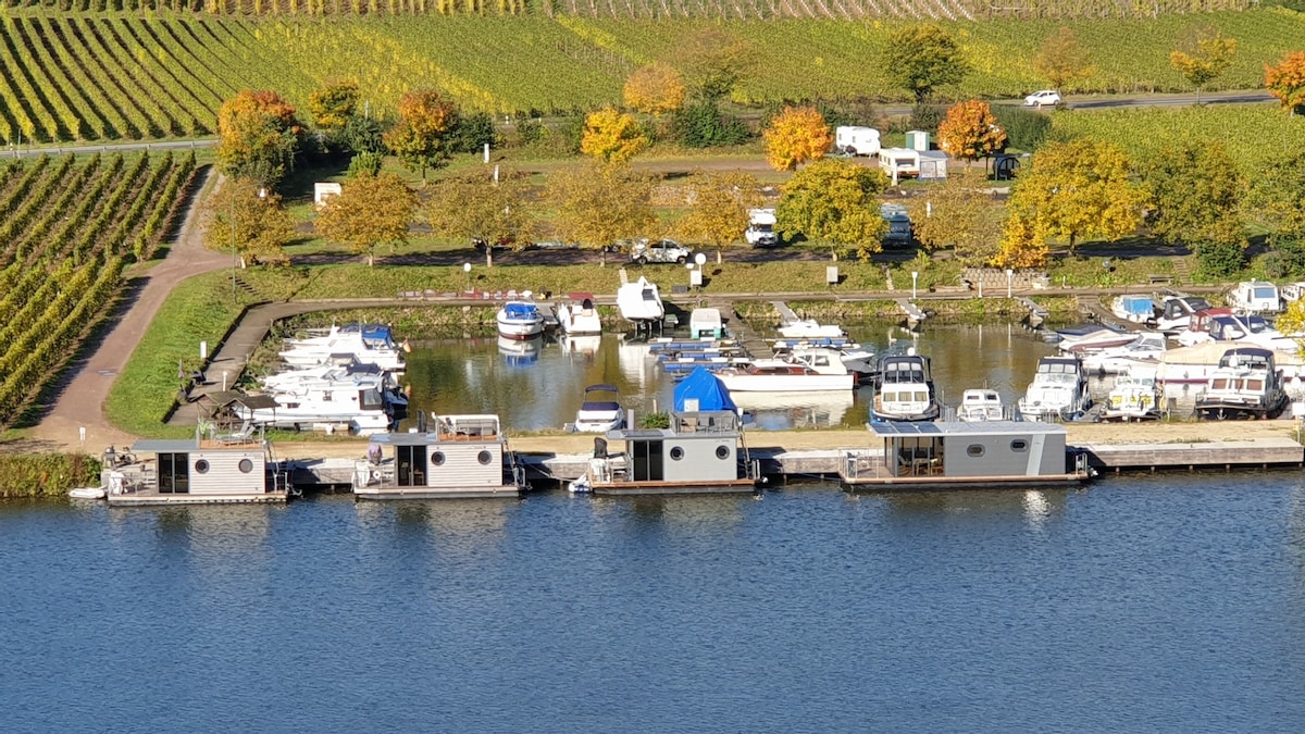 摩泽尔河畔摩泽罗斯船屋（ Moselrose on the Moselle ）