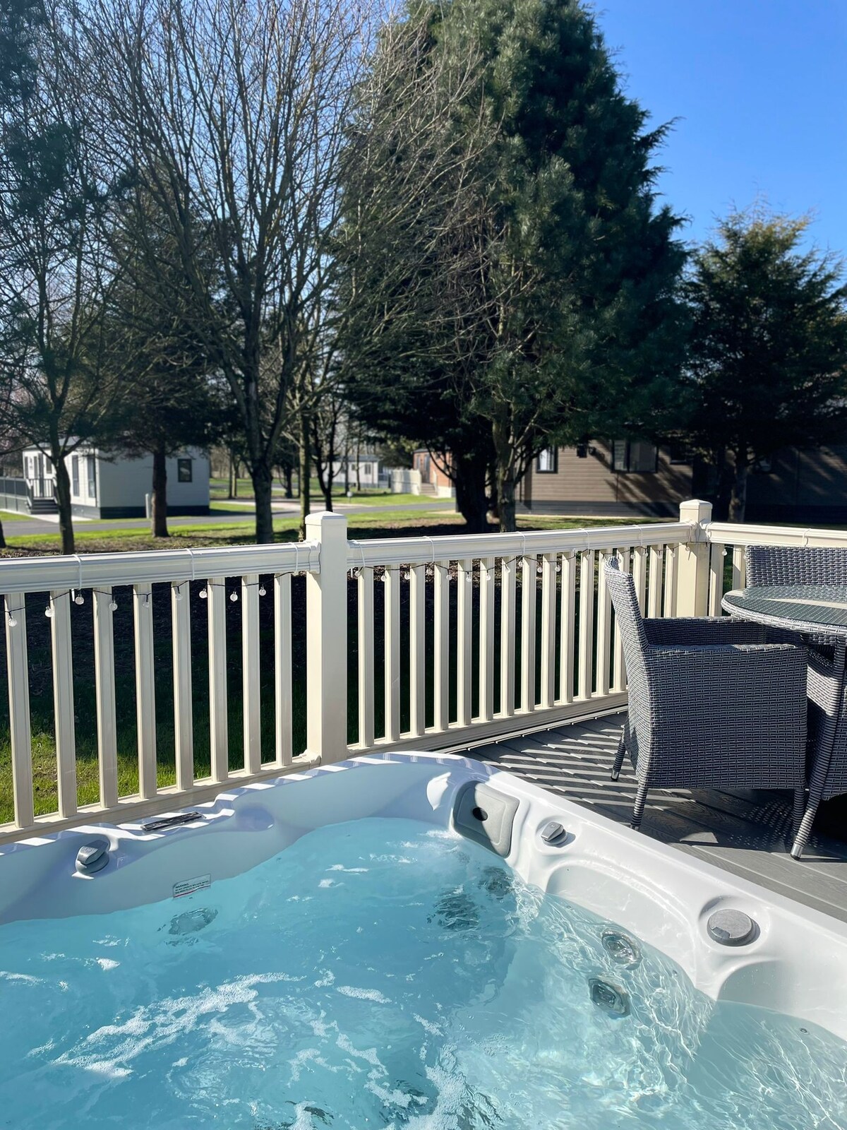 Fairview Lodge with Hot Tub