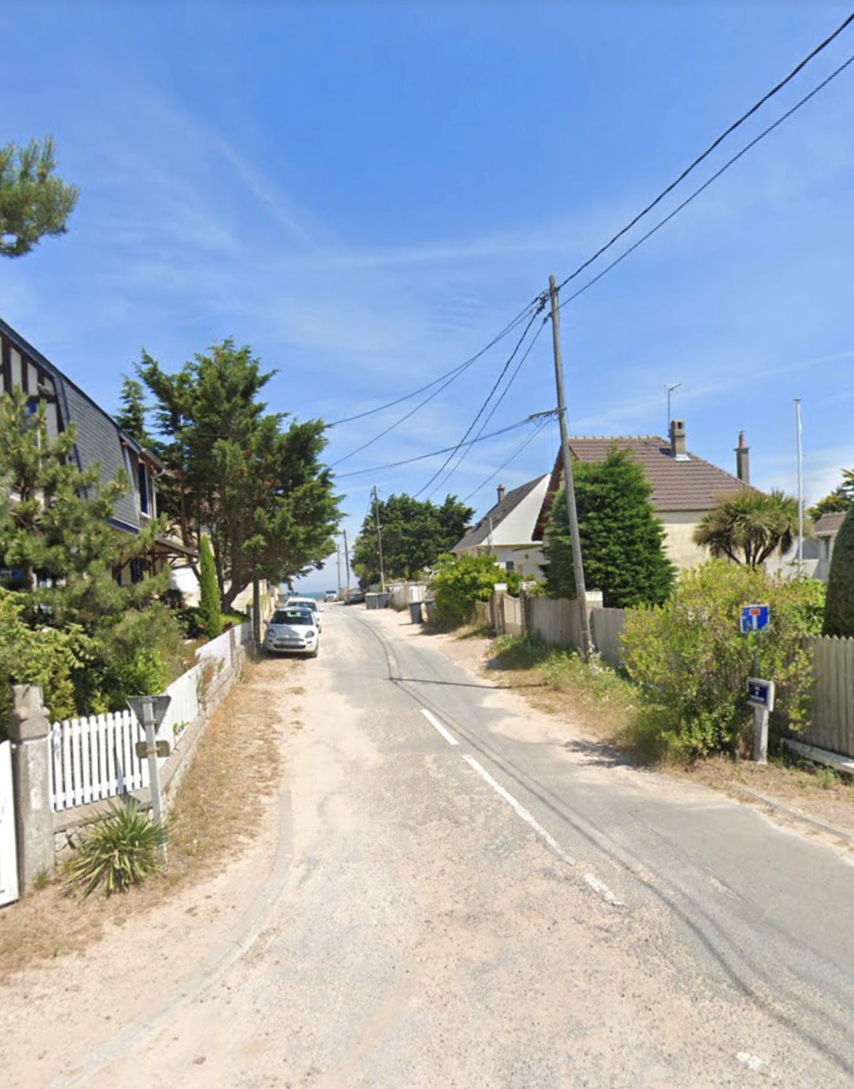 La plage au bout du jardin / Sword Beach cottage