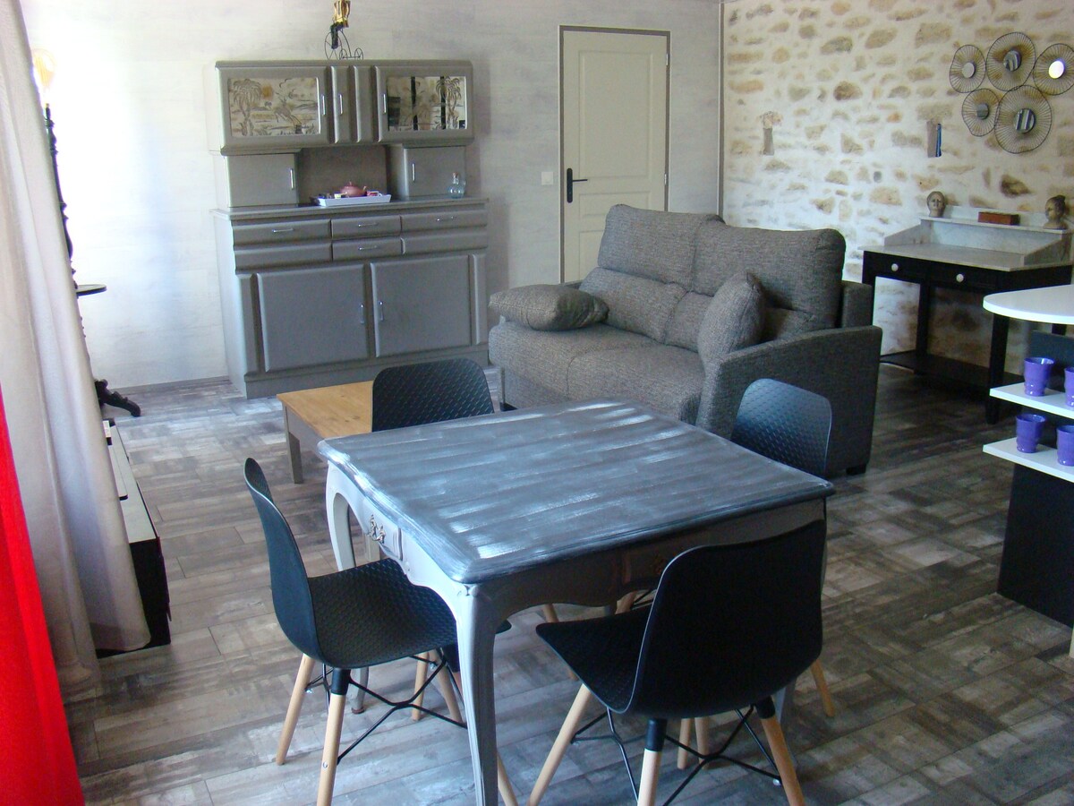 Appartement en centre bourg entre mer et forêt