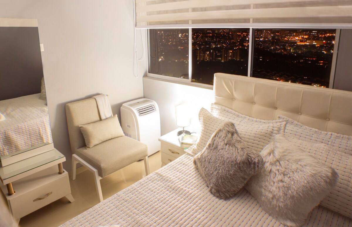 Luxury Condo with Breathtaking Balcony View