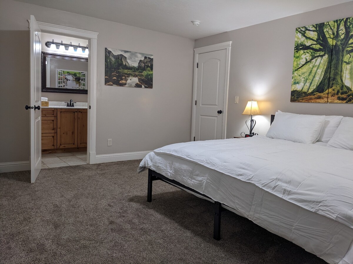 犹他谷（ Utah Valley ）宽敞、私密、干净的2卧室房源！