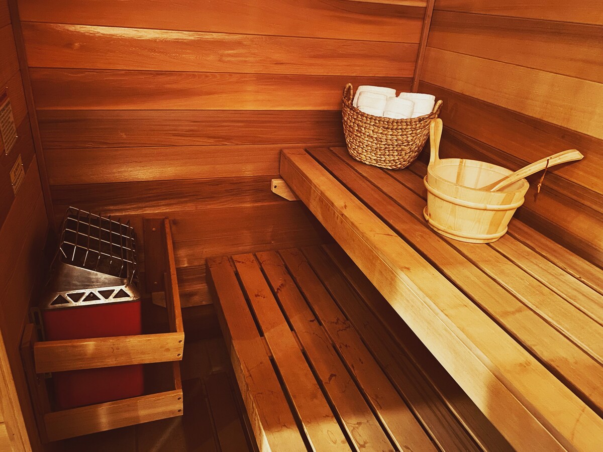 带热水浴缸的小木屋，靠近雪山和斯特拉顿山的桑拿房