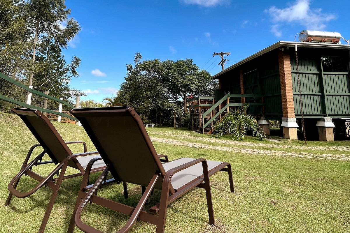 Barn Home: Pet-Friendly Retreat Near São Paulo