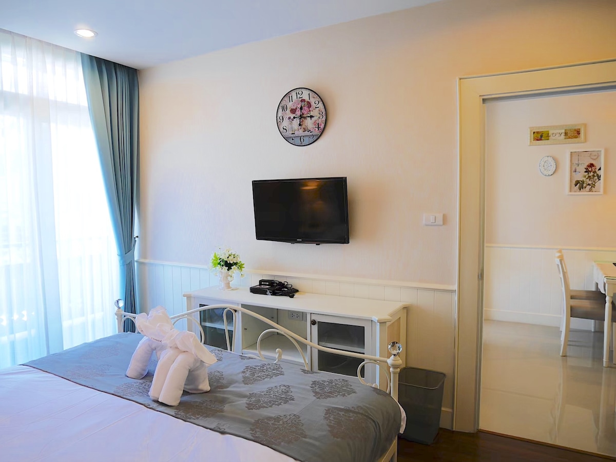 Cute Colonial 1BR (Old Town Chiangmai)