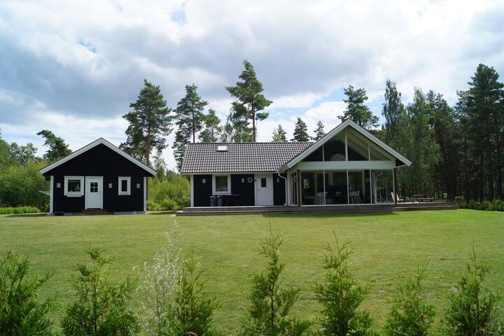 Köpingsvik的民宿