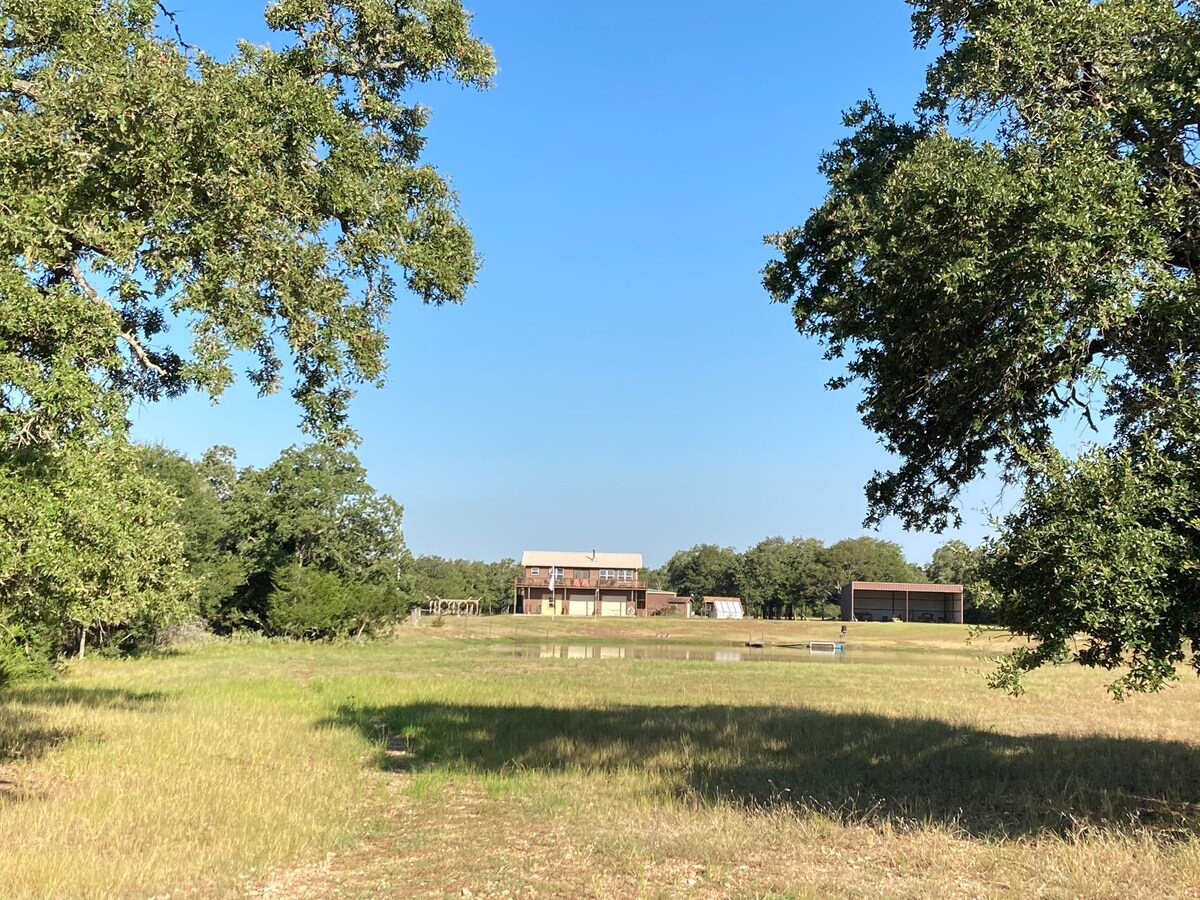 KDU Ranch - Close to Round Top