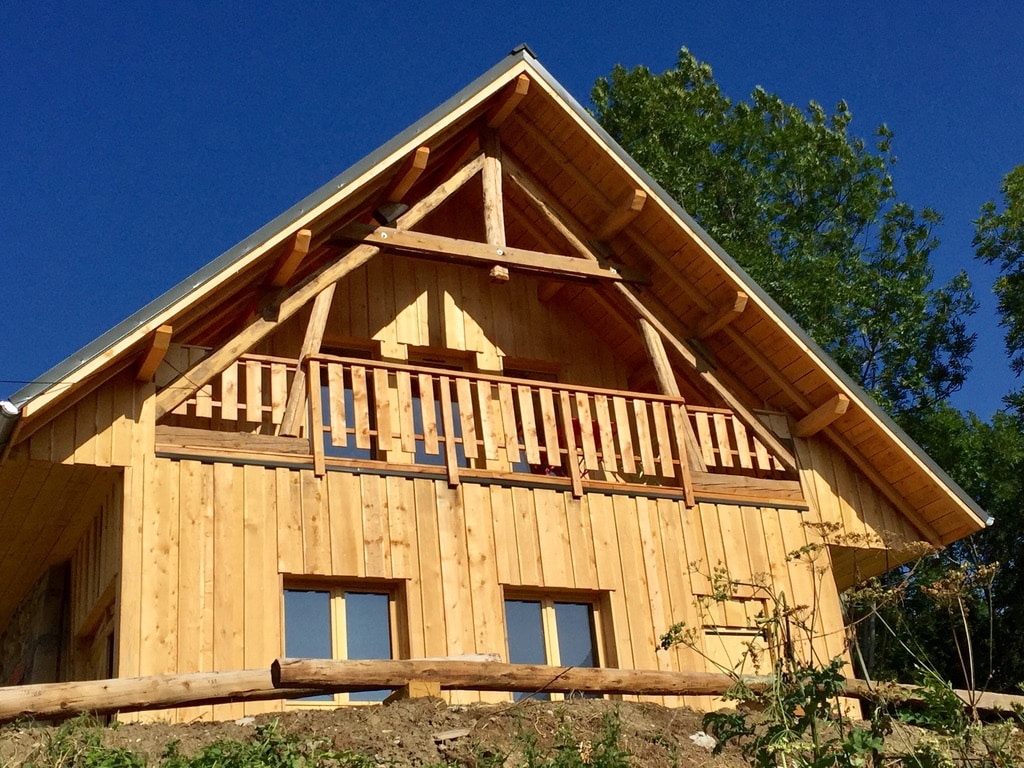 Grange rénovée dans un hameau paisible