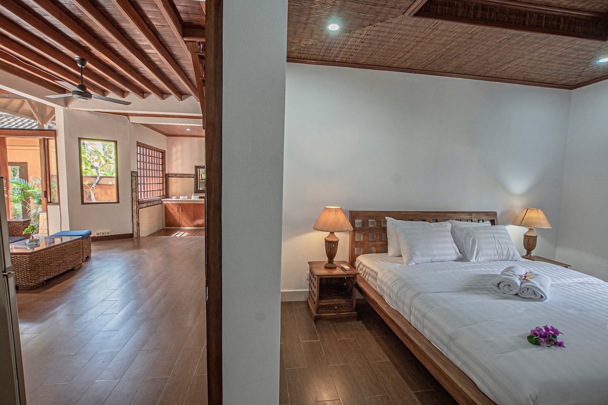3 BR Cottage @Center of Legian, 900m to the Beach