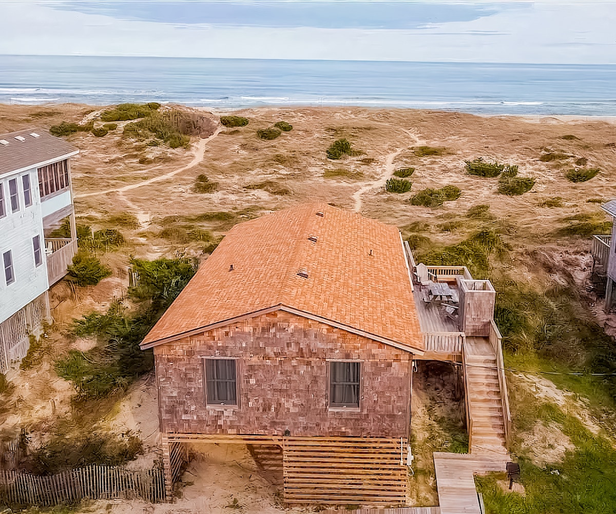 令人惊叹的海滨海滩（ Ocean Front Beach Home ） ，可通往海滩！