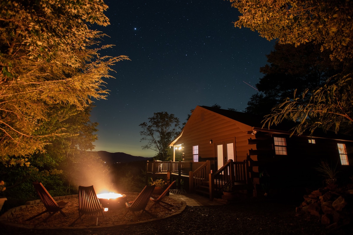 The Oaky Bear | Stunning Mtn Views | Fire Pit