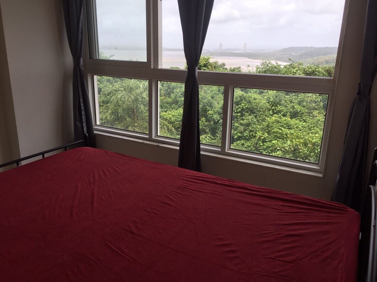 River View, 1 BHK Apartment , perfect Staycation !