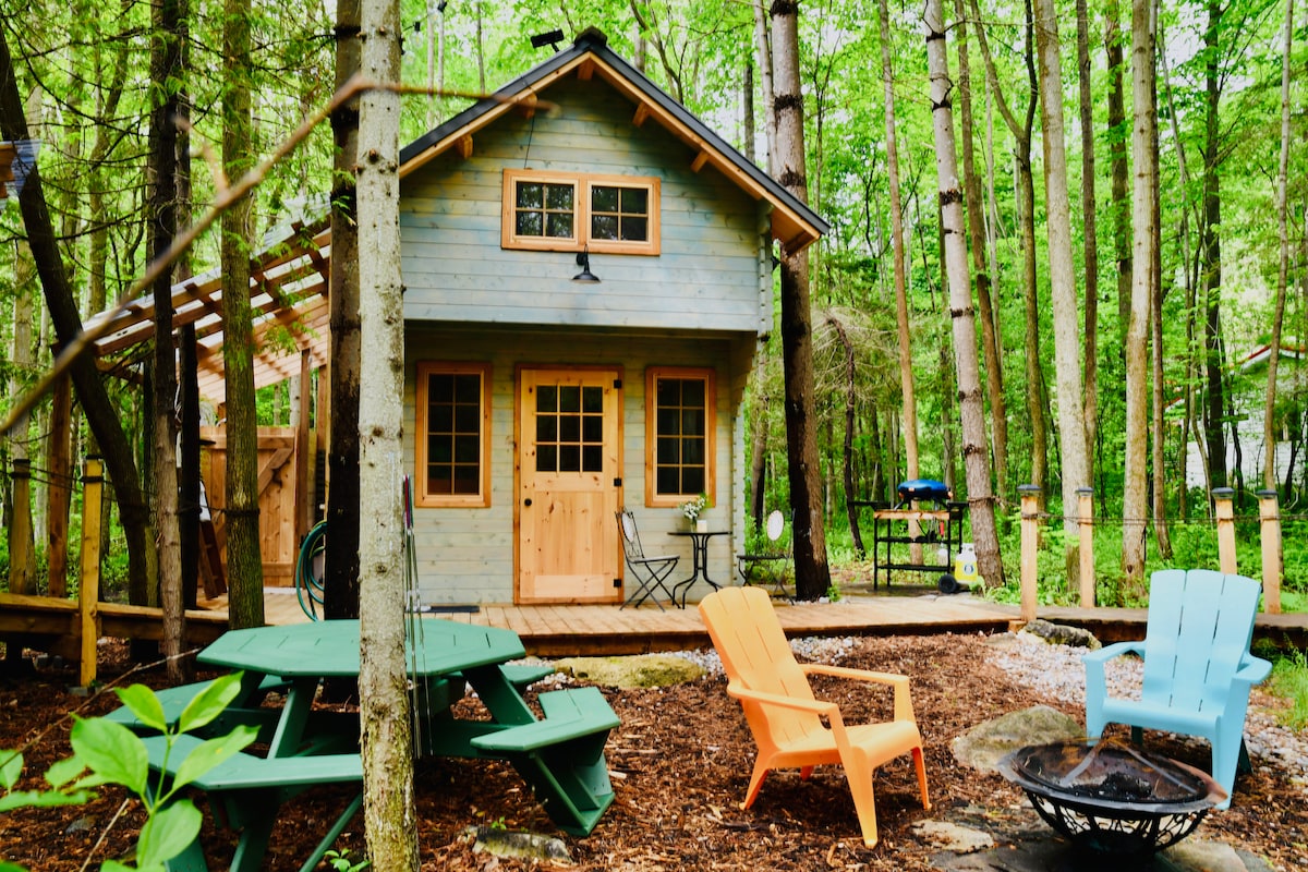 The Woodland Retreat Forest Bunkie