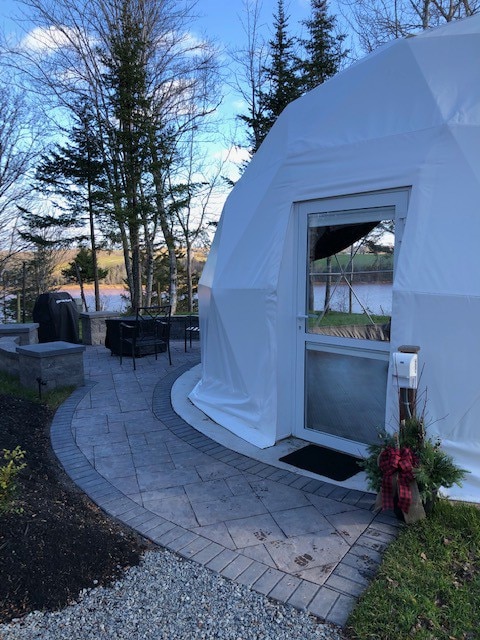 Gravity Luxury Domes-Ashley 's Dome