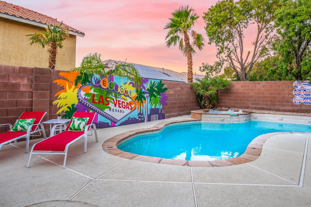 ❤️Fun in the Sun - Luxury 4BR Vegas Home w Pool!