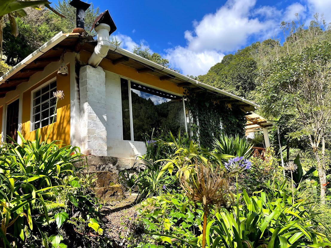 Hermosa cabaña en medio de la naturaleza