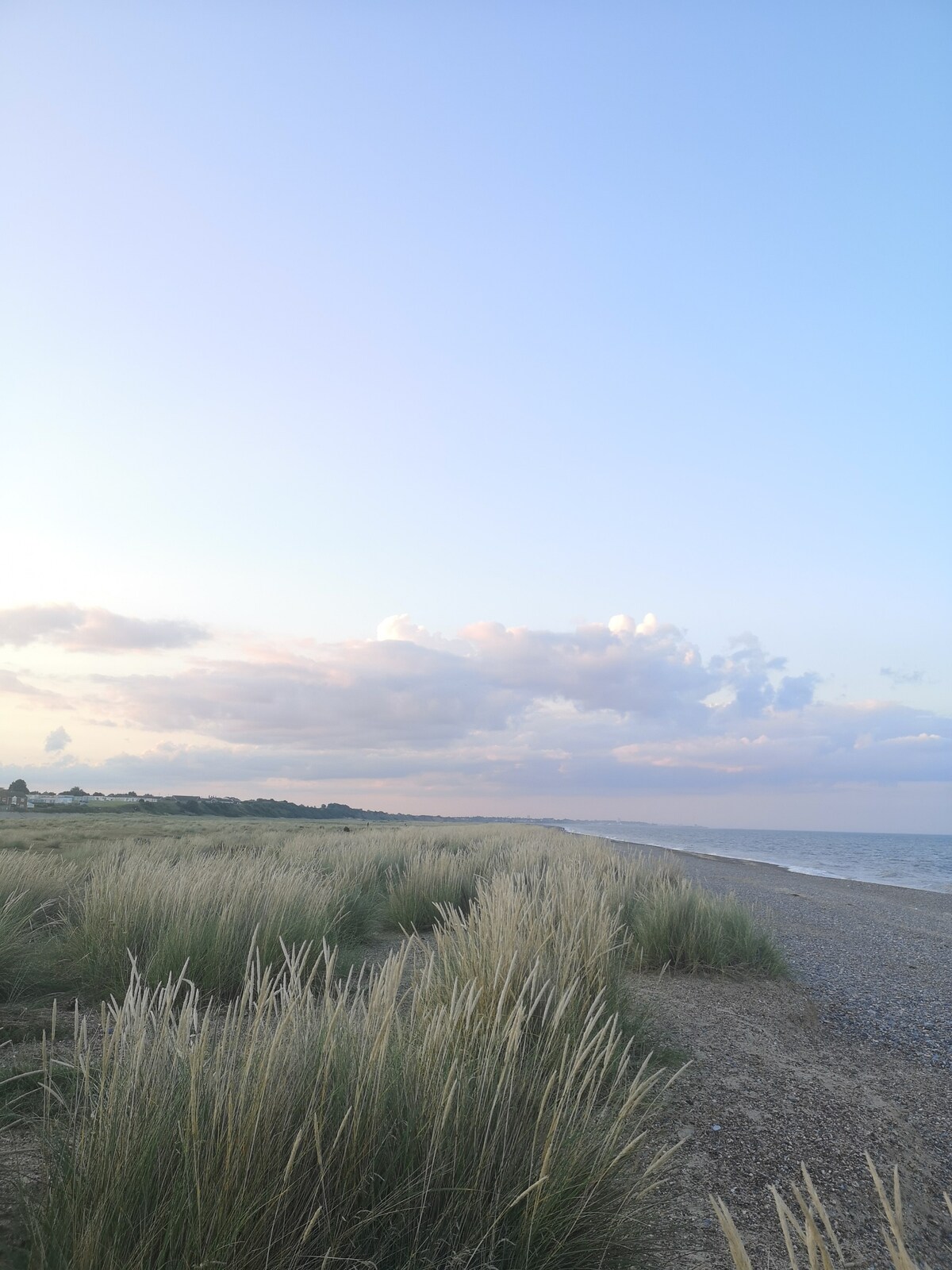 Sunrise: terraced house a minute from the beach