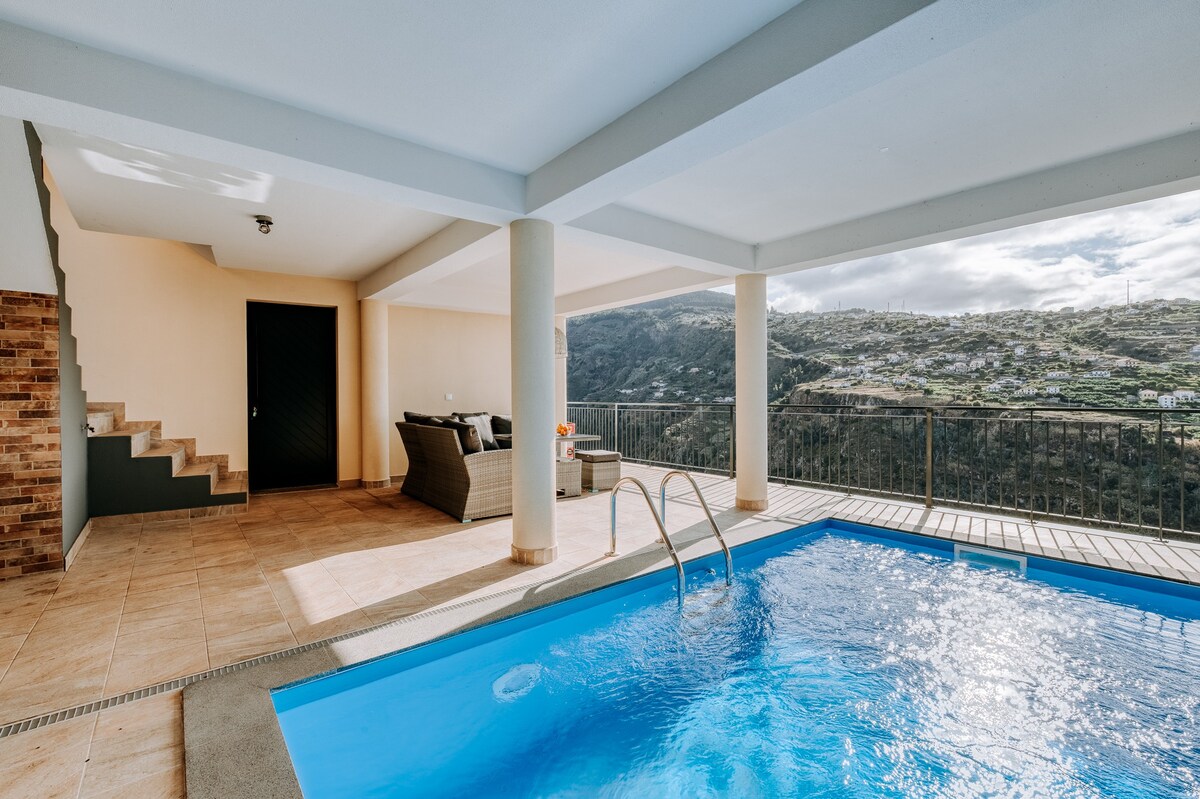 Casa Miradouro Loft -游泳池，由Stay Madeira岛提供