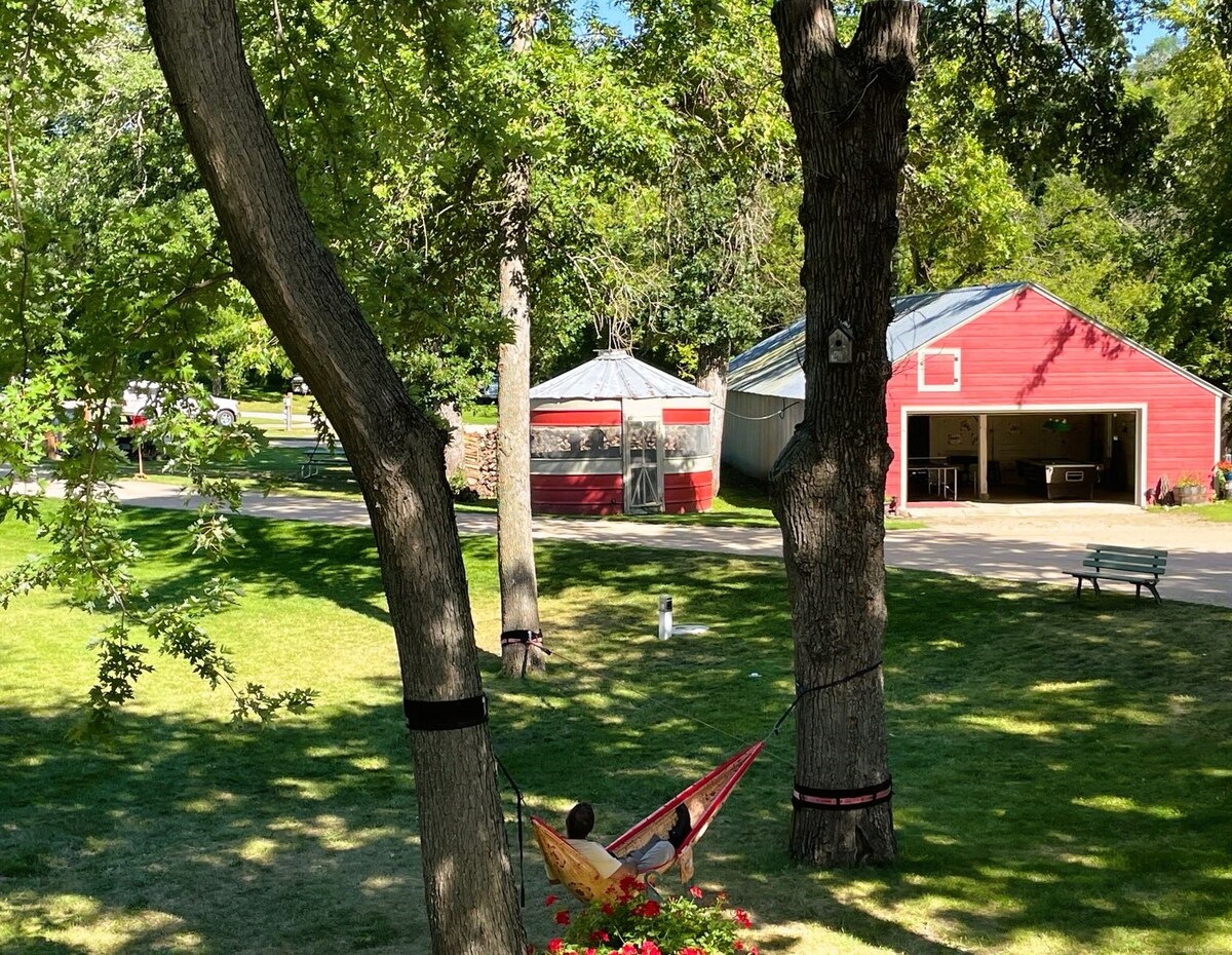 Lakeside Cabin #5 at Swan Lake Resort & Campground