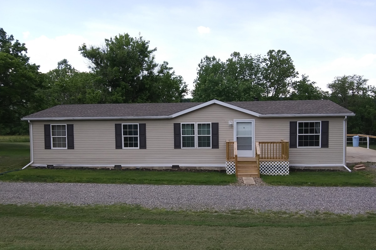 Central PA Cozy 4-bedroom Cottage