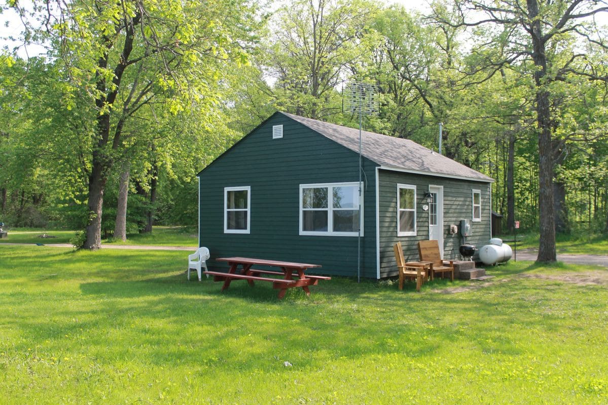 Sunset Haven w/dock slip on Upper Clam Lake