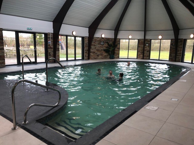 Unique Lodge 2 bedrooms + Pool in Lanivet Bodmin