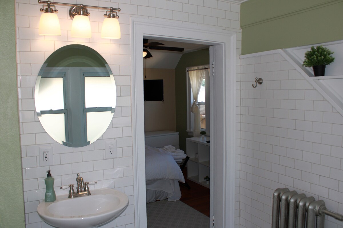 Rockaway Historic Retreat | 4居室， 2.5个卫生间度假屋