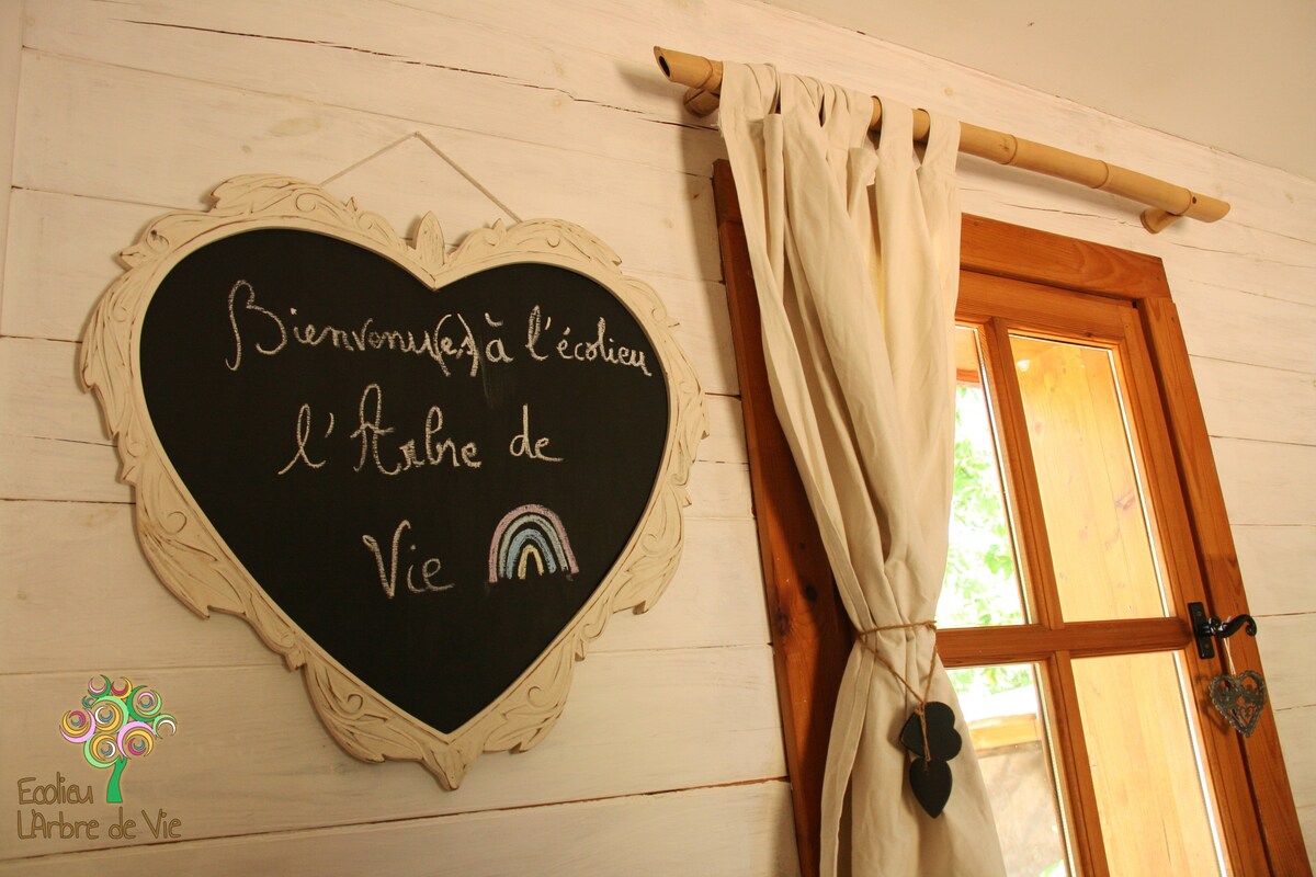 Séjour à l'Écolieux l'Arbre de Vie en Ardèche