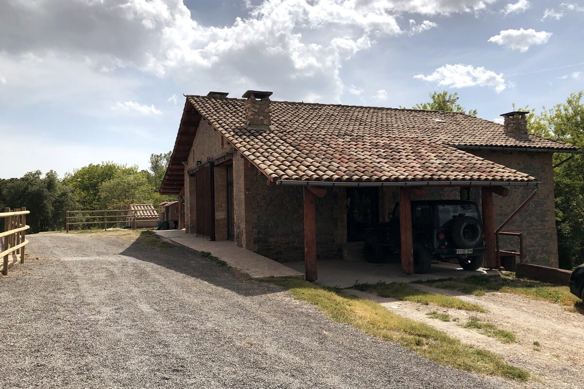 Pleasant Casa Rural ，带泳池